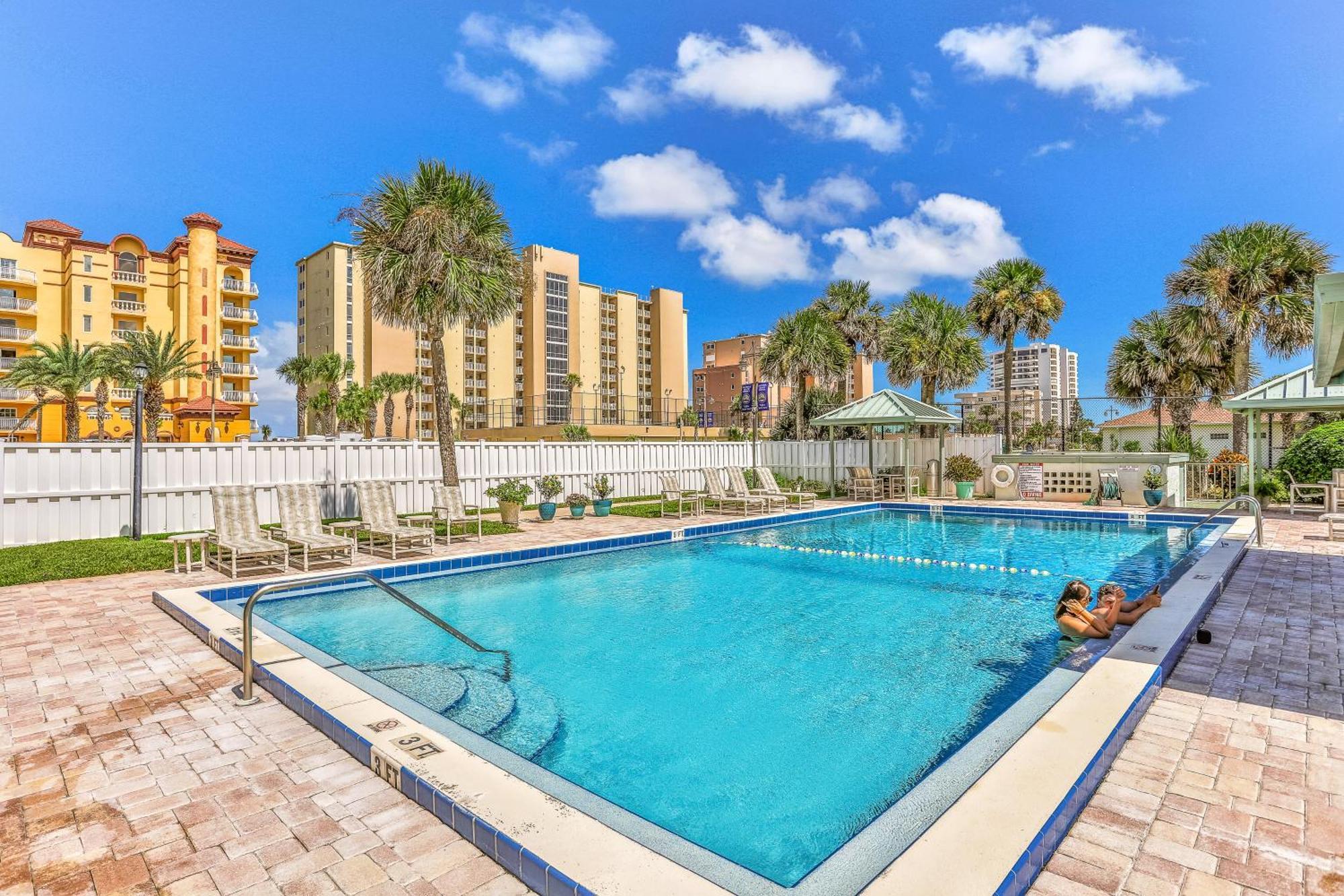 Beach Beauty Daytona Beach Shores Стая снимка